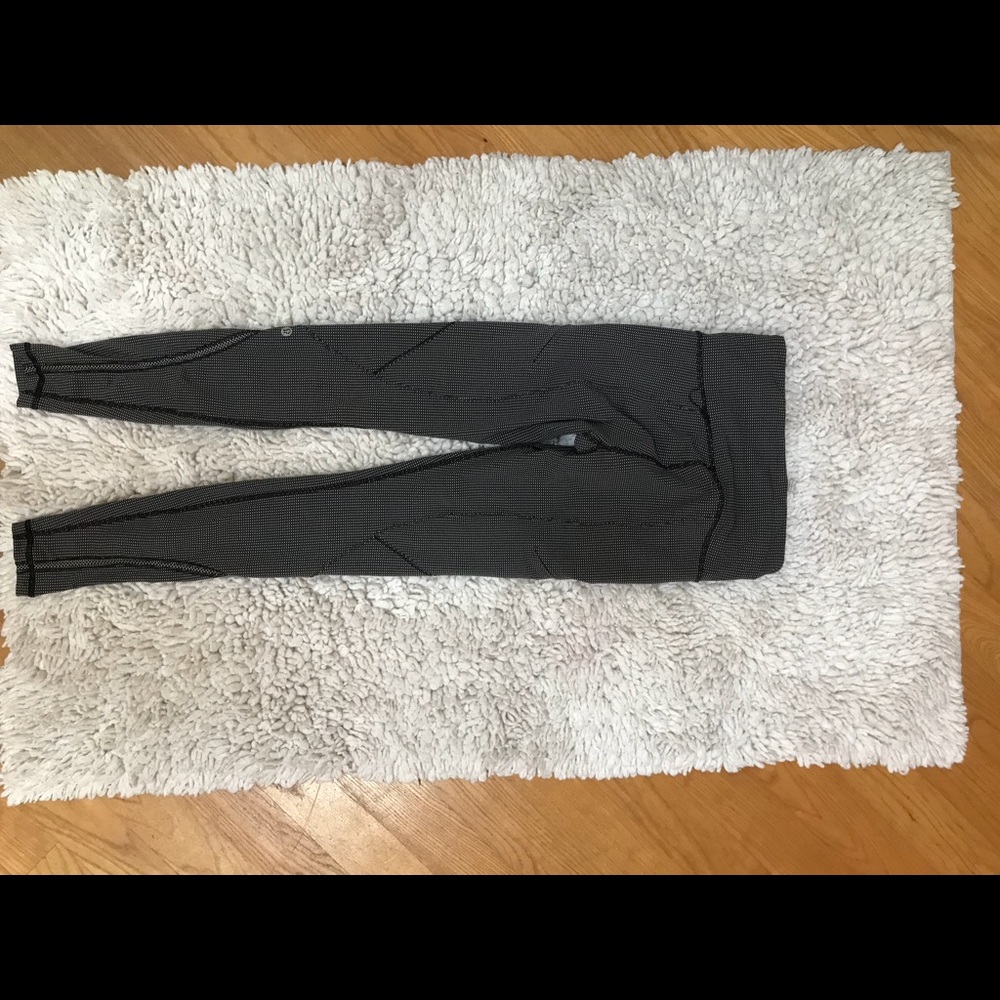 Lululemon leggings with zippers